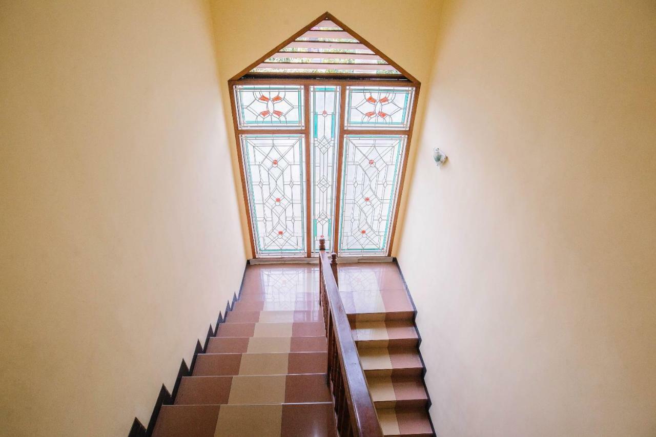 Oyo 986 Authentic Osing Homestay Баньюванги Экстерьер фото